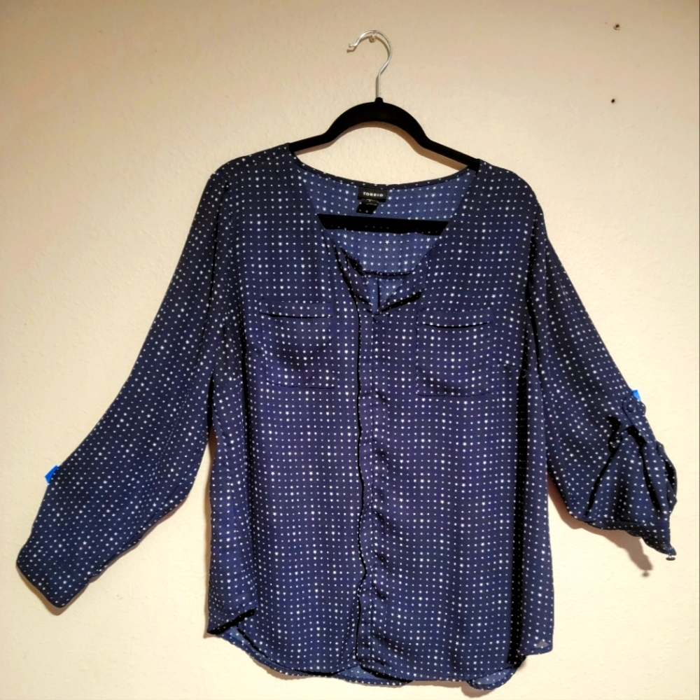 TORRID Navy Blue star pattern top size 1 OR 14/16